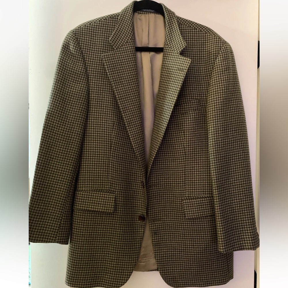 Vintage Ralph Lauren Chaps Brown
Houndstooth Plaid Wool Blazer
Jacket 39R